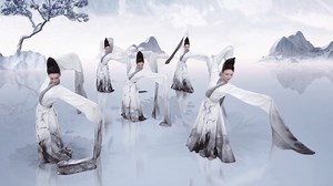 Also referred to as "A Narrative on Calligraphy" or the "Treatise on Calligraphy," "Shu Pu" holds great historical importance. In China Media Group’s series "Whispers of the Brush: Classics of Chinese Calligraphy," dancers expressed the art piece on stage through their performances. #TheVibe #Heritage | China Plus Culture