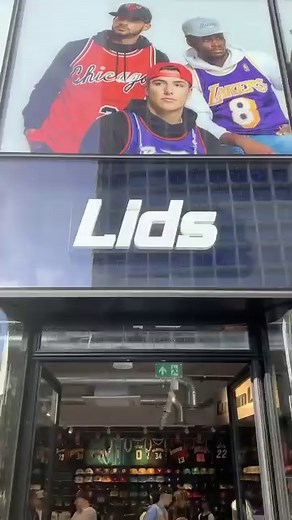 Another day, a new Lids location. Find our newest store on One Oxford Street, London 🇬🇧 Address: Unit 4, One Oxford Street, London, W1D 4NR | Lids