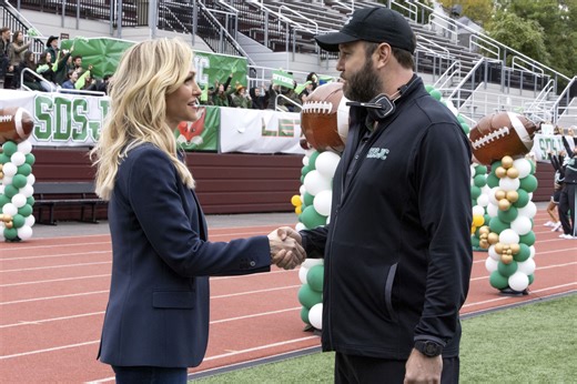 What Taran Killam Admires About His Stumble Co-Star Jenn Lyon: “Her Commitment To…”