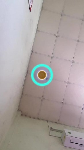 Exploring Hand Movements on Reflective Surfaces