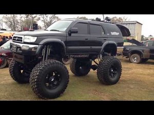 TOYOTA 4 RUNNER LIFTED ON SHOW!!