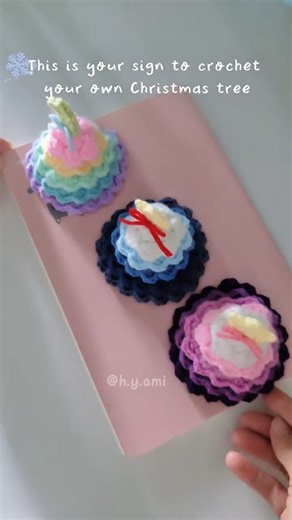 Avocado Handmade on Instagram: "This is your sign to crochet your own Christmas tree #crochet #crochetinspiration #reelsinstagram #reels #crochetersofinstagram"