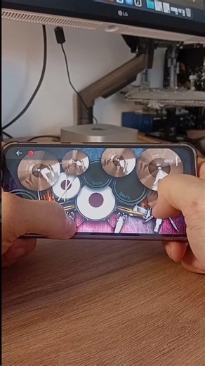 New version! Now you can record, edit,directly in the app. #midi #music #drummer #sequencer