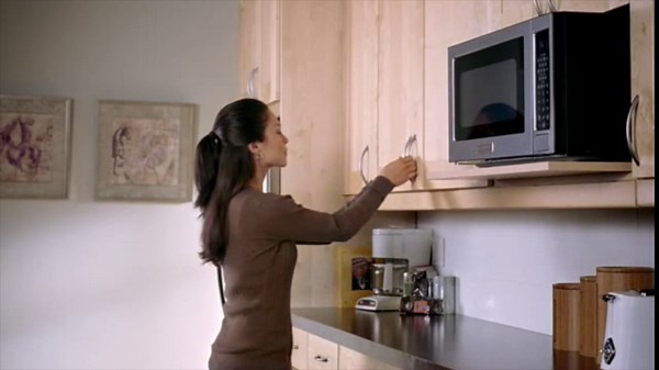 Rubbermaid Easy Find Lids Food Storage Containers, Racer Red, 42 Piece Set