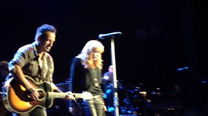 Bruce Spingsteen & The E Street Band - One Step Up (Live in Houston - 2014) HQ