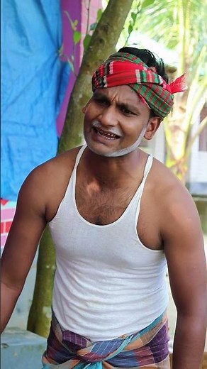 Dad, I'm making your face shine.. Is our job working?? 😅🤣