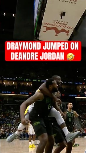 Draymond jumped on DeAndre Jordan 😂