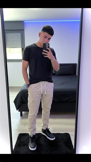 Crea tu fotografía frente al espejo usando GEMINI