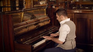 PMJ founder Scott Bradlee turns the "Wellerman" sea shanty into a ragtime piano piece 🌊 🎹 Follow Scott's piano playlist on Spotify: www.pmjlive.com/sbspotify Pianists: get the sheet music to this here: www.musicnotes.com/sheetmusic/mtd.asp?ppn=MN0245744 | Postmodern Jukebox