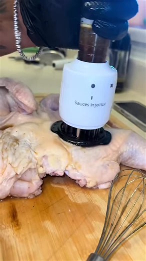 Your Daily Useful Finds with Grace on Instagram: "Save yourself some time during these holidays with this 2 in 1 meat injector/ tenderizer! #meattenderizer #meatinjector"