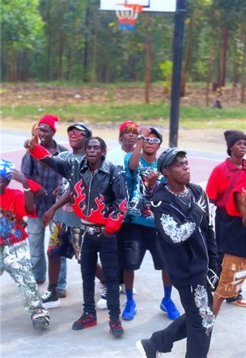 Pom Pom Energy Challenge: Dance with Diamond Platnumz