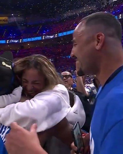Shai and his wife Hailey after he won the Finals ❤️