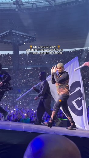 Stade de France on Instagram: "L’artiste le + écouté de France dans le plus grand Stade de France, logique finalement 👽 On remet ça en 2026 la teeeeam ? #JUL #Concert #rapfr"