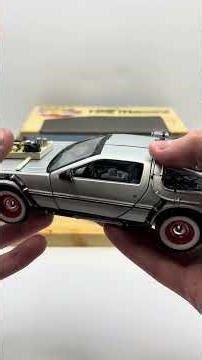 Welly Delorean Time Machine Back To The Future 3 1:24 Scale 22444W Unboxing Showcase