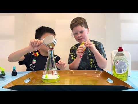 Elephant Toothpaste Experiment by Austin and Jonas