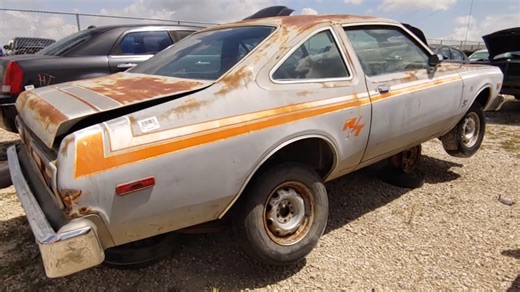 1976 Dodge Junkyard Find Is a Real R/T With Neat Features, the Crusher Will Claim It