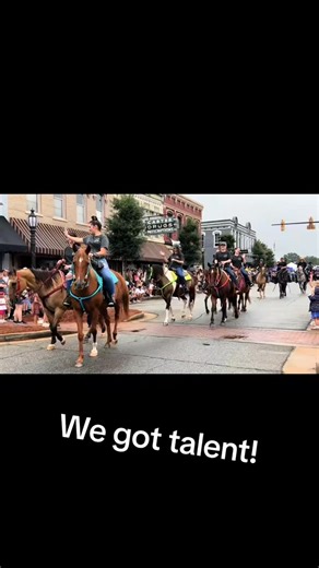 3.1K views · 42 reactions | Come visit Barnesville! Enjoy a stroll and shopping this holiday season at all our quaint stores and boutiques! | Barnesville-Lamar Chamber of Commerce | Facebook