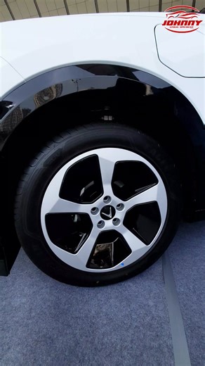 322K views · 9.3K reactions | Cận cảnh VinFast VF9 bản Eco giá 1,491 tỷ đồng - Thiết kế quá đẳng cấp #Vinfast #VF9 #VinfastVF9 #VF9 #xedien #evcar #Vietnam # #Oneshotreview #SUV #Johnny #sieuxe #vinfast #Vietnamcar #supercar | OneShot Review | Facebook