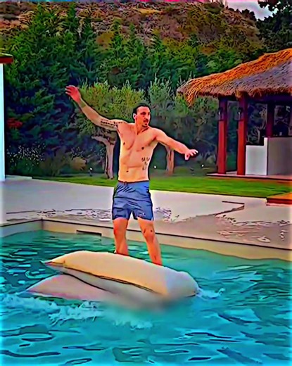 اتحداك تعرف اسم لاعب كرة القدم المميز!