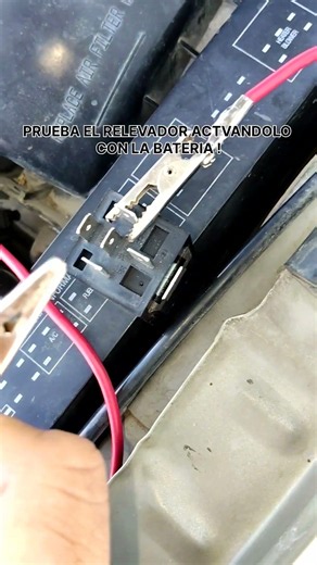 TEST THE RELAY BY ACTIVATING IT WITH THE BATTERY!!! #automotiveelectronics #automobile