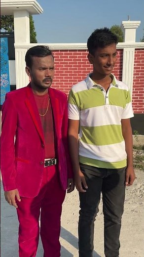 শুটিং সেটে হিরো আলমকে পেয়ে সেলফি তুললেন এক ভক্ত!