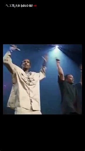 Dr. Dre - Still D.R.E. ft. Snoop Dogg Live In 2001