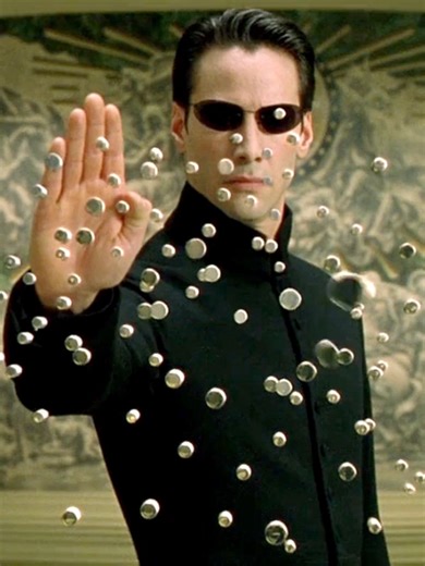 Neo e os capangas do Merovíngio em ação