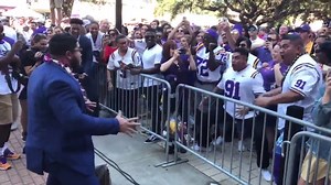 It was LIT. 🔥 Breiden Fehoko and his dad perform the Haka before the Georgia - LSU game. (🎥: MarkClements225, Twitter) | SEC Network
