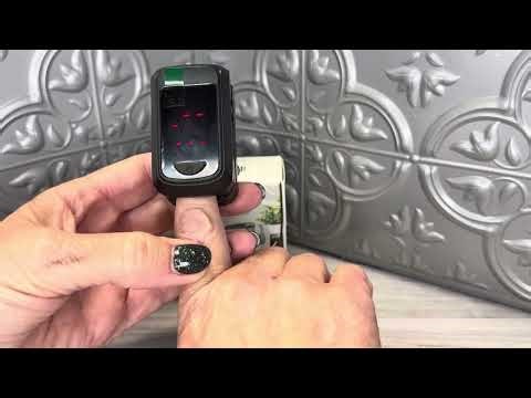 Zacurate Pro Series 500DL Fingertip Pulse Oximeter Blood Oxygen Saturation Monitor with Silicone Cov