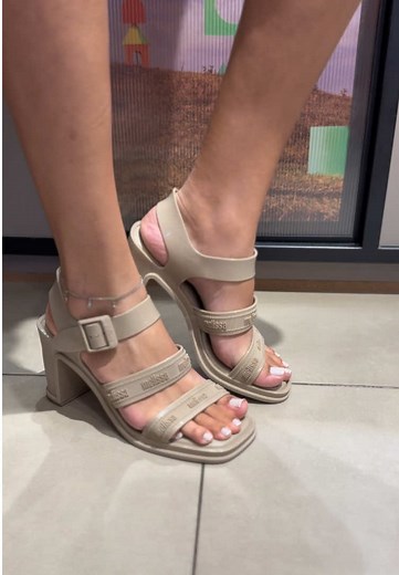 New Melissa Footwear Collection 2023