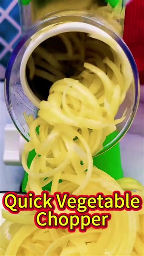 #kitchenHacks #ChoppingMadeEasy #TimeMaver #kitchenEssentials #CookingHelper