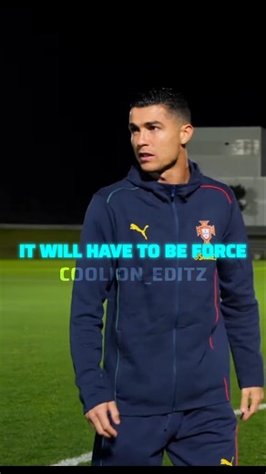 Ronaldo VS Robot Goalkeeper 🥶🤯 #shorts #football #ronaldo #robot #phonk