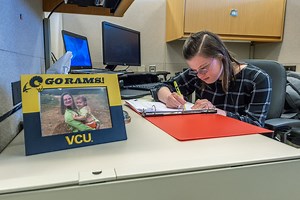 Classes. Internships. Starbucks. All in a day of a college student's life. Meet Ashley High, 2nd year ACE-IT in College student, and join her as she shares a typical day for her at VCU! | Virginia Commonwealth University