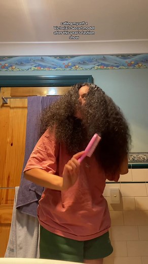 Samoan Models at Victoria’s Secret Fashion Shows