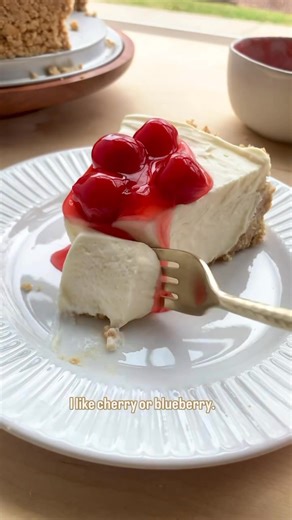 NO BAKE CHEESECAKE😍 So easy and so delish! You're going to LOVE this recipe! 24 ounces Philadelphia cream cheese ½ cup granulated sugar 1 Tablespoon vanilla extract ⅓ cup sour cream ¼ cup lemon juice 1 ½ cups heavy whipping cream ¾ cup powdered sugar ¼ teaspoon salt Instructions 1. Start by making the graham cracker crust. Mix all of the crust ingredients together in a medium sized bowl until all the graham cracker crumbs are blended into the butter. 2. Pour the graham cracker mix into a 9” spr