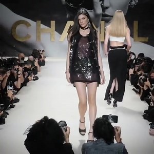 31 reactions · 19 shares | The #CHANEL Spring-Summer 2022 Ready-to-Wear collection. | Style Revolver | Facebook