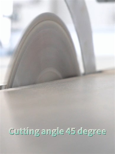 High Strength Aluminum profile sliding table A high - strength aluminum profile sliding table is a remarkable piece of equipment. Crafted from high - strength aluminum profiles, this sliding table combines the excellent properties of aluminum, such as light weight and corrosion resistance, with high strength. #tablesaw #woodworkingmachine #furnituremaking #cncmillingmachine #cncrouter