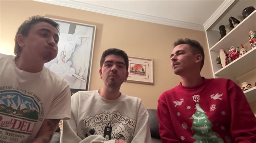 who is the better sibling at talking with their mouth closed ?! I know it’s me!!!! @Sam @ajpik