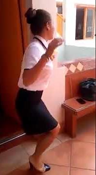 Hopping One Shoe Off #shoesoff#hopping#shoeplay#feet#lady#walking#highheels#women#bosslady#work