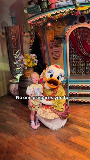 Hannah Jackson on Instagram: "Grab me the tissues 😭 Moments like this making us realise how big our baby girl is getting and I can’t even cope!! Daisy Duck has always been Blakeys strong favourite. And then when Daisy remembered meeting Blake 18 months ago we couldn’t even believe our eyes. This place really is MAGICAL. Baby girl, you have and continue to capture peoples hearts from the moment they meet you. We are so proud of you in every way. Just slow down growing up a little bit please xxxx