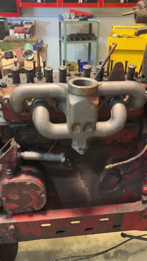 Head is installed just waiting on rocker arms clean up!