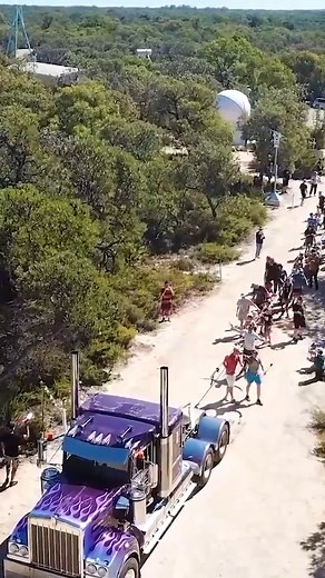 118K views · 1.3K reactions | The ultimate tug-of-war #semitruck #semi #tugofwar #game #fun #reels #versus #friends | How Ridiculous | Facebook