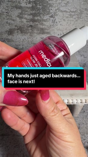 If your skin is giving dehydrated snack energy, this is your sign. As skin matures, dehydration lines, loss of bounce, and dullness show up fast — and they show up everywhere, not just on the face. That’s why I love testing products on my hands first. They don’t lie. The Medicube PDRN Collagen Glow Jelly Serum is formulated with collagen, PDRN, niacinamide, and hydrolyzed hyaluronic acid to support firmness, elasticity, and deep hydration. The jelly texture melts into the skin, instantly improvi
