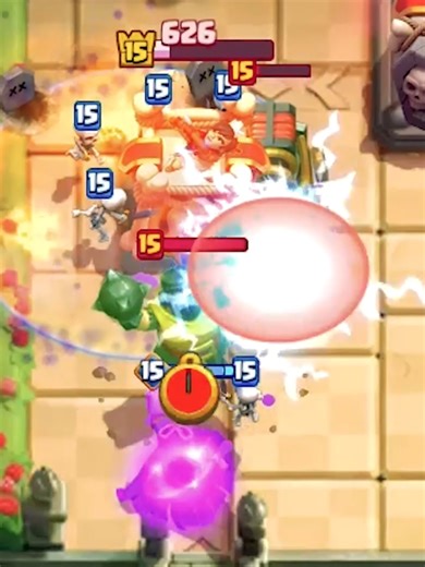 Defendendo com Mega Cavaleiro e Sparky no Clash Royale