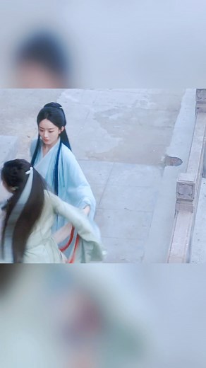 Cinderella pulled the beautiful girl's dress off #与凤行 #赵丽颖 #林更新 #ChineseDrama #WeTV | Drama Club