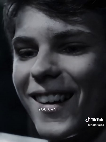 Peter Pan and Wendy Darling Kiss Scene | Once Upon A Time