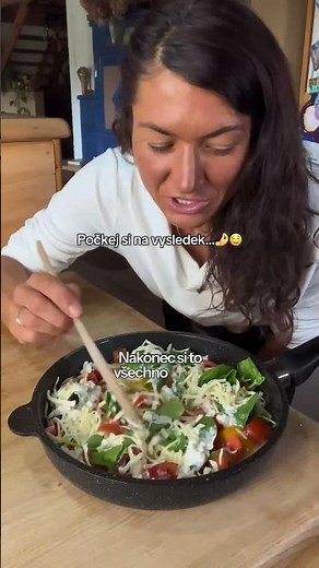 Peč v předehřáté troubě na 180 °C asi 20 minut.✨ A je to! Ideální jako snídaně nebo rychlá svačina.
