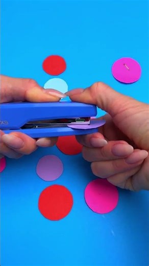 Christmas Tree + Magnets = FUN 🎄🧲 Kids Game #shorts #kids