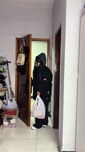 Exploring Everyday Life in China: A Mini Vlog