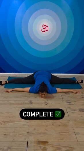 How to properly stretch for middle splits Most thinks to do middle split ( What muscles do you need for a middle split? In this case, the muscles that work to move you into and hold a middle split position are primarily the glutes, the deep hip external rotators, and the quads. There is never any one-size-fits-all training plan, and no one set of exercises that will be perfect for everyone. ) What muscles do splits? There are several advanced versions of the splits, but most people start with on